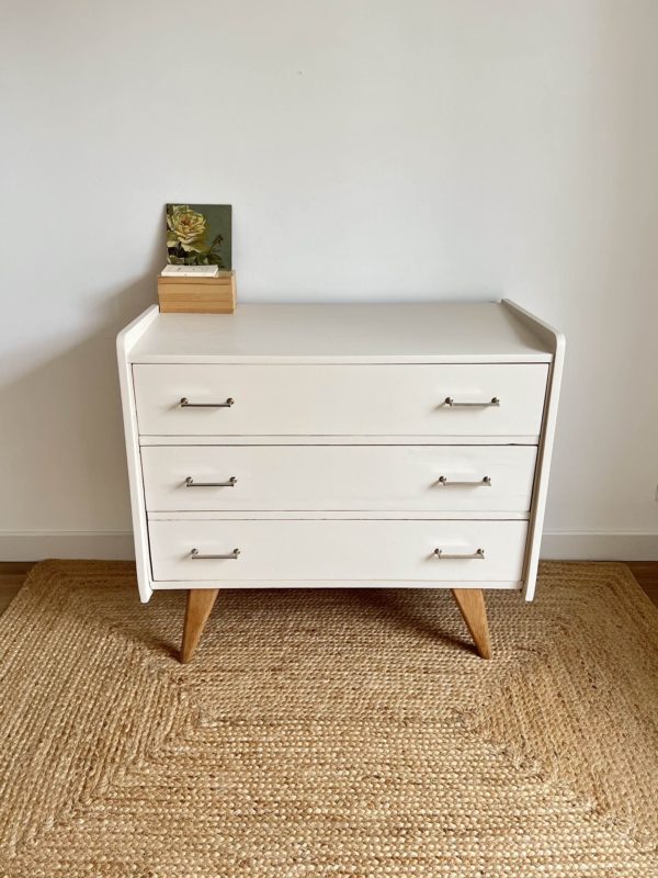 commode vintage années 1950-1960 avec pieds compas et ailerons