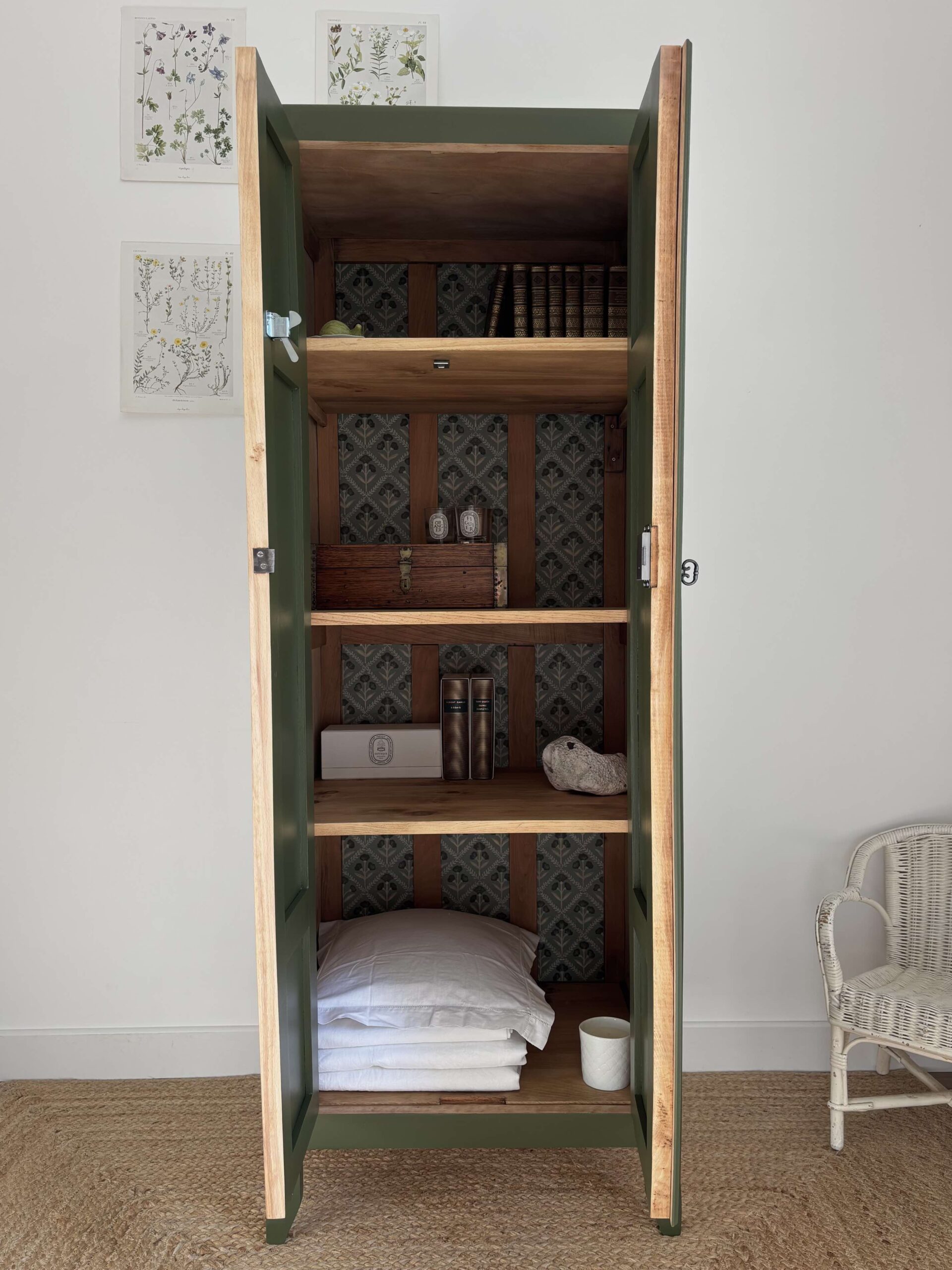 ADOPTÉE - La petite armoire "Aubade parisienne" – Image 13