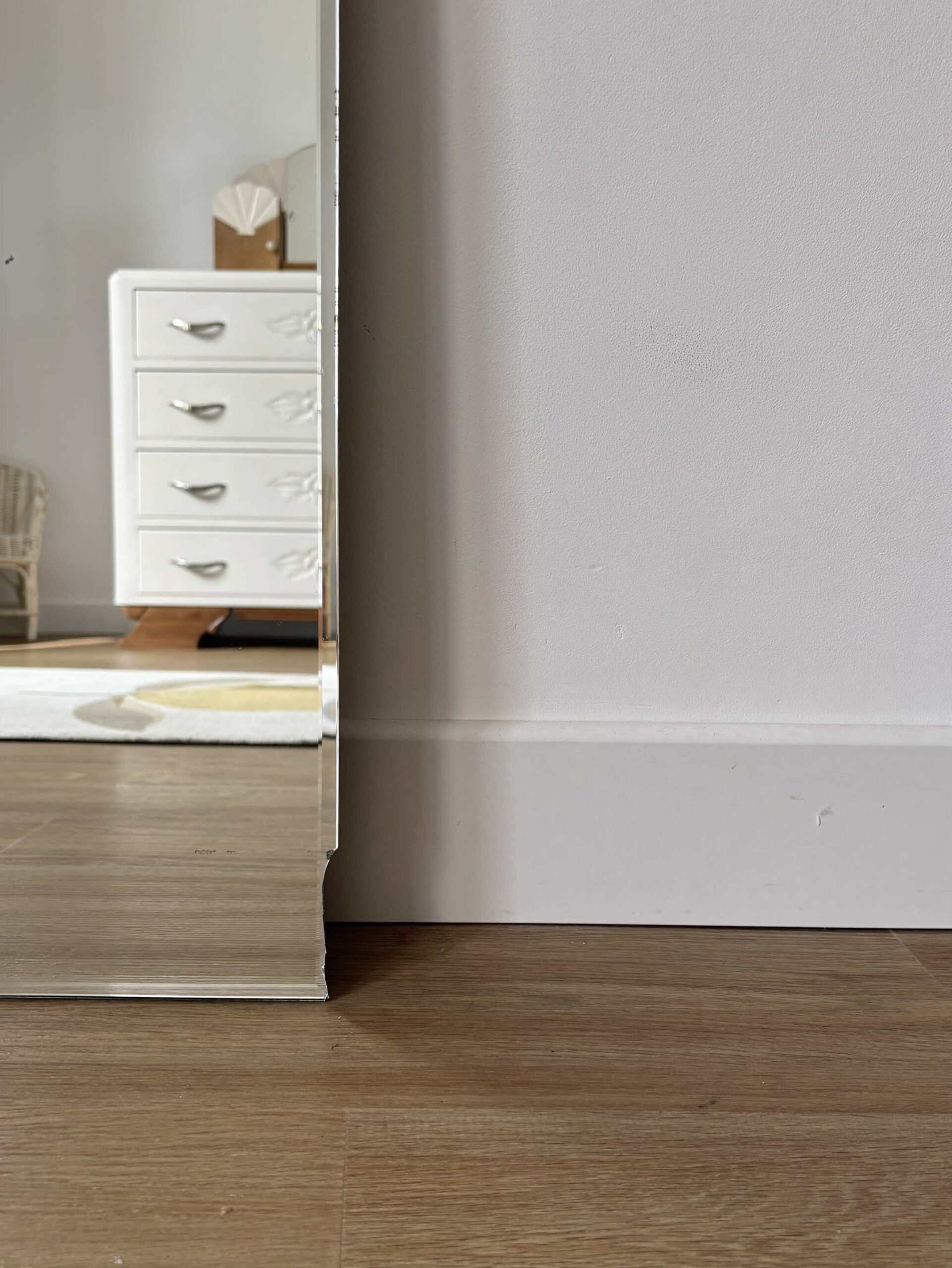 ADOPTÉ - Le miroir ciselé "Le camélia rouge" – Image 16