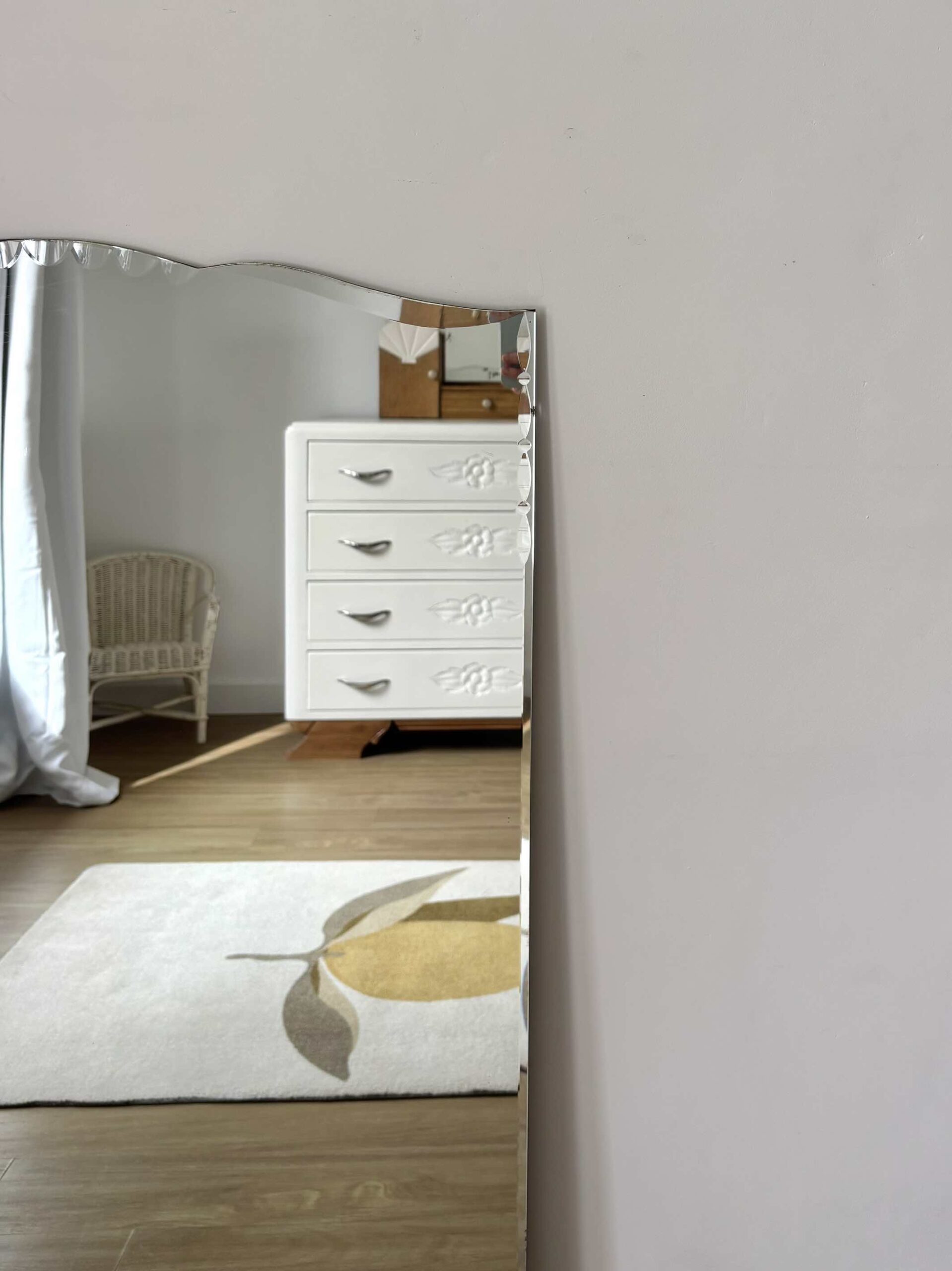 ADOPTÉ - Le miroir ciselé "Le camélia rouge" – Image 5