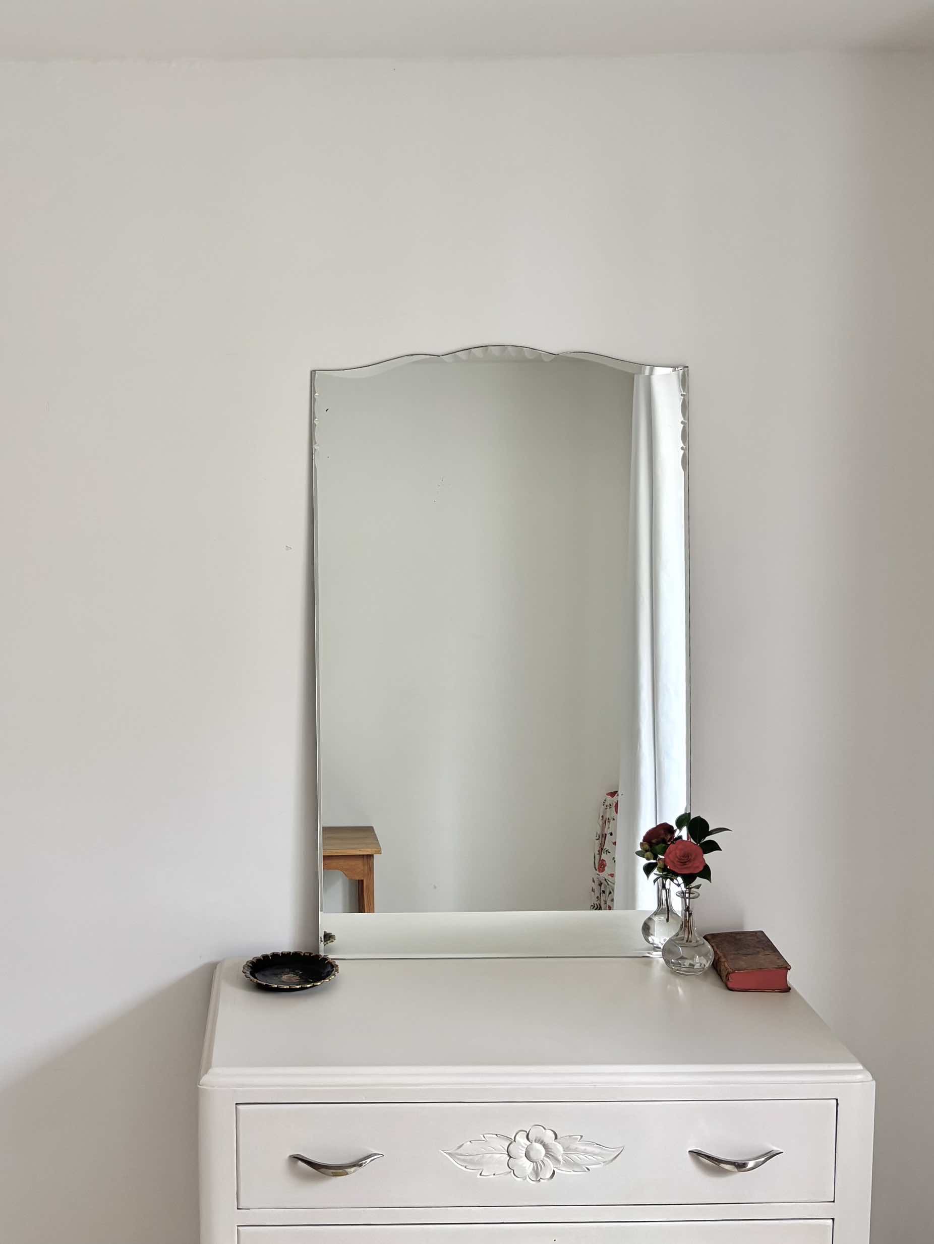 ADOPTÉ - Le miroir ciselé "Le camélia rouge" – Image 7