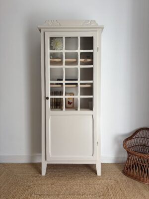 ADOPTÉE - La vitrine "Juin"