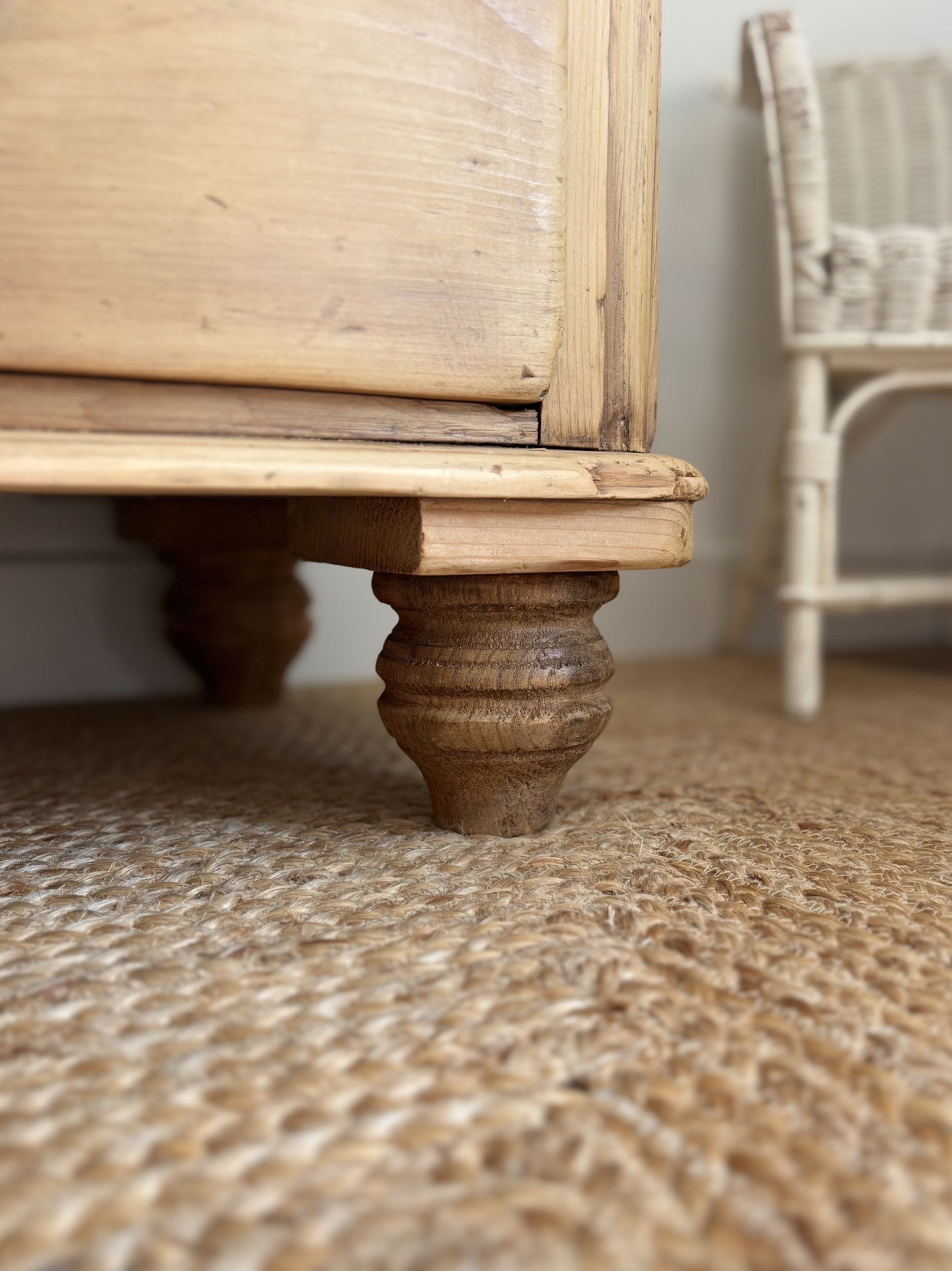 ADOPTÉE - La commode anglaise Sonnet 43 – Image 6